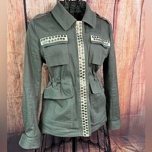 Sweet Rain Jacket in army green with details down zipper and across pockets.